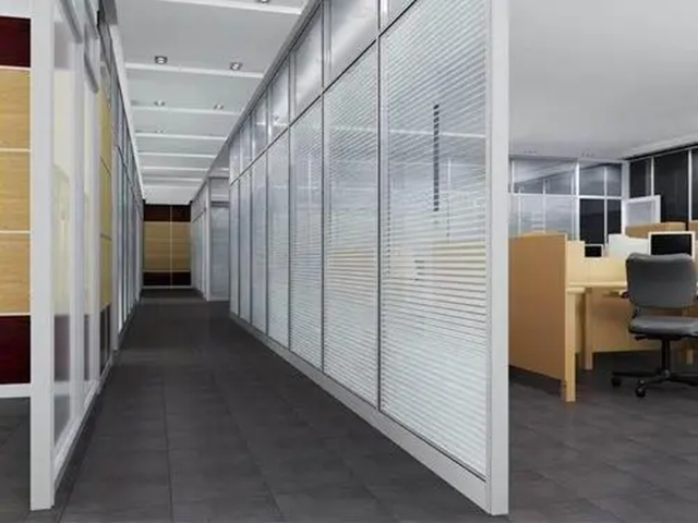 辦公室設計裝修|雙玻百葉隔斷規(guī)劃空間
